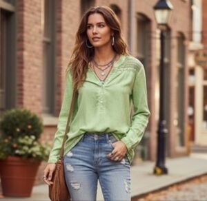 Amanda Blu Bohemian Lace Tunic Blouse Size Medium